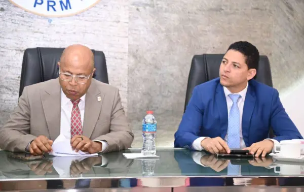 Diputados del PRM respaldan prorrogar elección de autoridades del partido