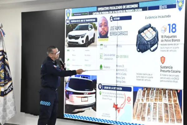 Diego Pesqueira durante la rueda de prensa