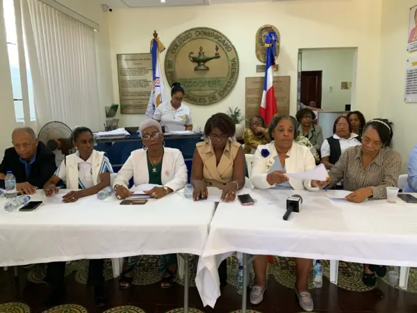 Enfermeras ratifican paro nacional en hospitales públicos para los días 18 y 19 de mayo.