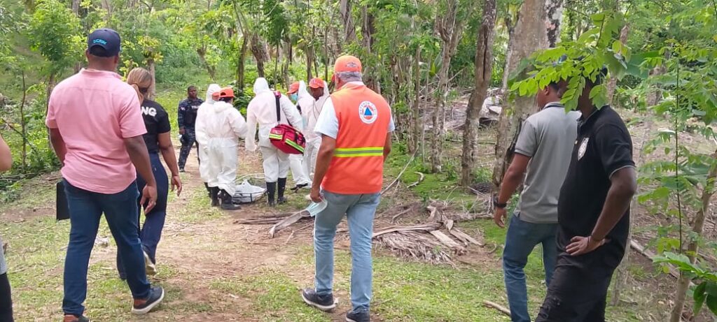 Autoridades investigan hallazgo de osamenta quemada en Nagua