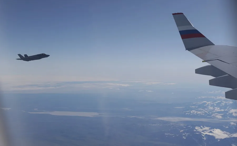 Irán anuncia el derribo de un dron de EEUU y disparos a un F-35 por violar su espacio aéreo