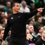 Joe Mazzulla, de los Celtics, electo Entrenador del Año de la NBA
