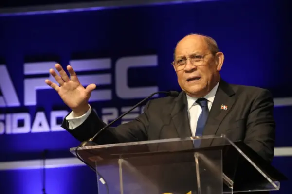 El ministro de Educación Superior, Ciencia y Tecnología (MESCyT), Rafael Santos Badía