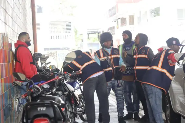 Motoristas de la Ruta La Caleta