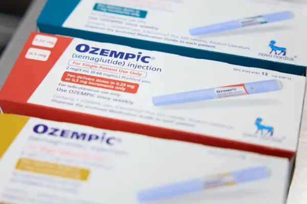 Fotografía de archivo de varias cajas del medicamento Ozempic.