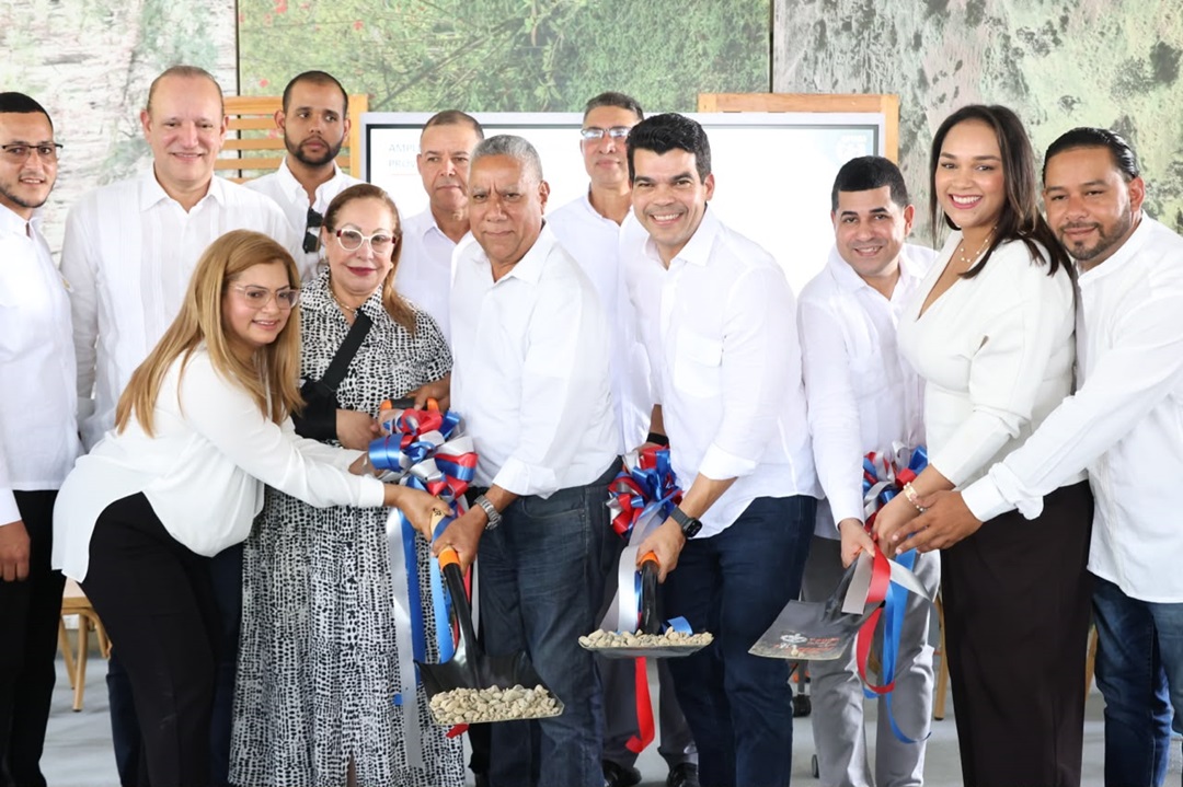 Wellington Arnaud inicia construcción del nuevo acueducto de San José de las Matas