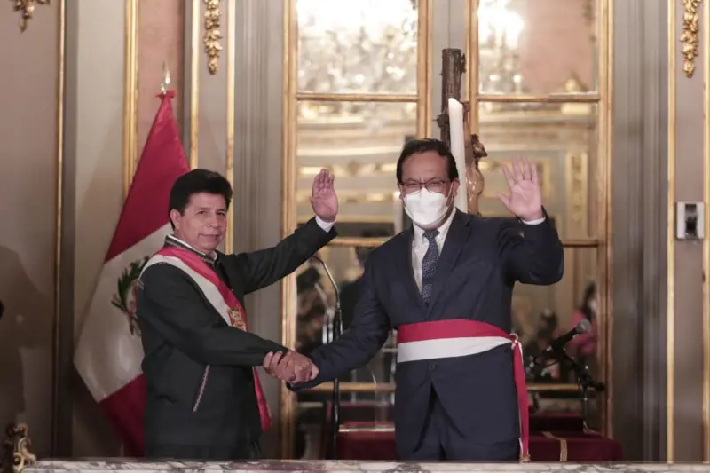 Con el 100% de las actas escrutadas, Keiko Fujimori y Roberto Sánchez se disputarán la presidencia de Perú el 7 de junio
