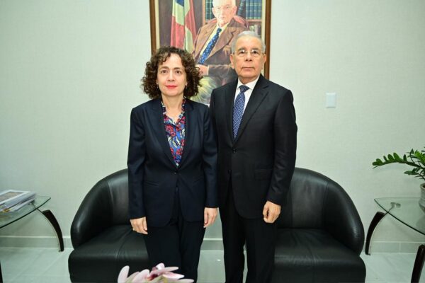 Danilo y embajadora