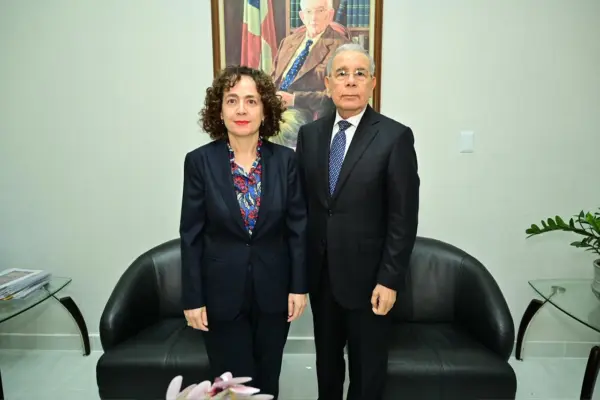 Danilo y embajadora