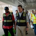 Ministro Ito Bisonó recorre y supervisa trabajos en el Centro Olímpico