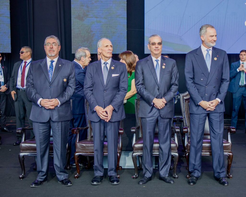 Abinader asiste a toma de posesión de la presidenta de Costa Rica Laura Fernández Delgado