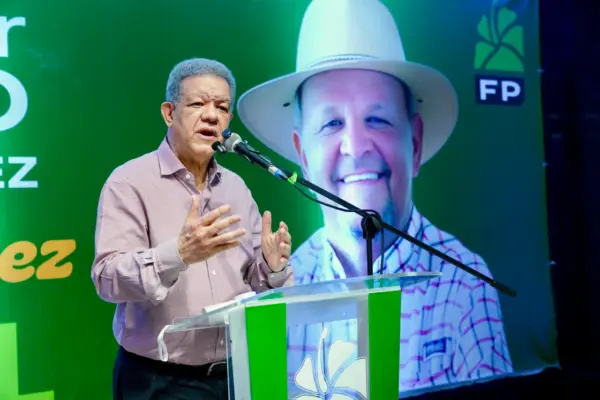 Leonel en Sánchez Ramírez