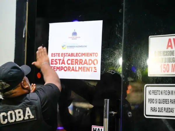 Cierran negocios