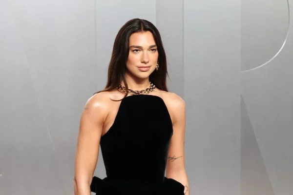 La cantante Dua Lipa.
