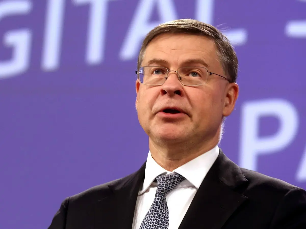 Comisario de Economía de UE pide al G7 presión sobre Rusia y acabar con la guerra en Irán