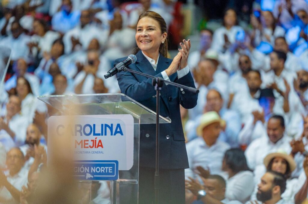 Carolina marca distancia de Hipólito y envía señal de continuidad a Abinader