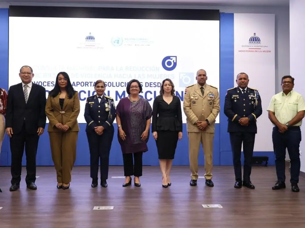Ministerio de la Mujer consulta a hombres para buscar soluciones contra la violencia de género