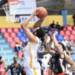 Titanes del Sur avanzan a la fase de eliminación; Metros lideran la LNB