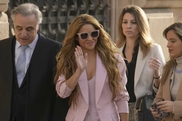 La cantante Shakira a su llegada a la Audiencia de Barcelona, durante el juicio.