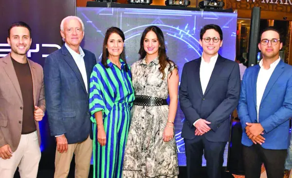 Michael Peña, Nelson Peña, Ingrid Peña, Lisa Peña, Sebastián Peña y Alejandro Peña.