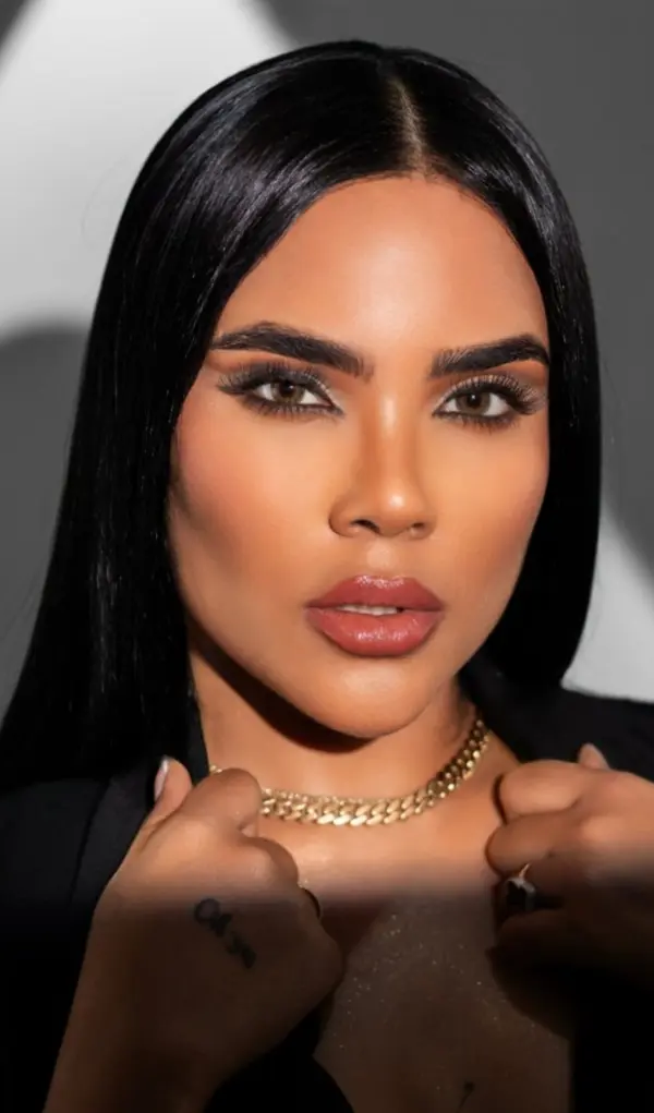 La  cantante dominicana Martha Heredia y su hijo Gerardo.