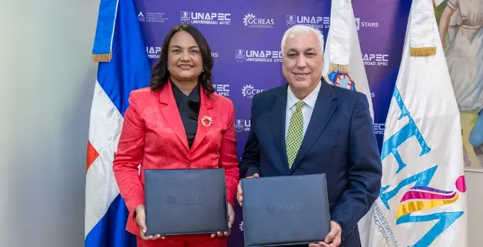 Rossy Escotto Minaya y Erik Pérez Vega.