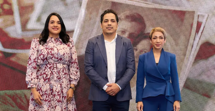 Rita Pla, Carlos Barranco y Dulce Marchena.