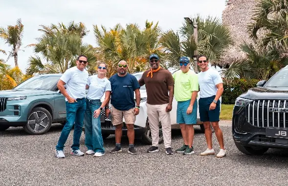 Óscar Santana, Ana Viñas, Isaac Ramírez, Enrique Quailey, Alfredo Nin y Juan Carlos de la Cruz.