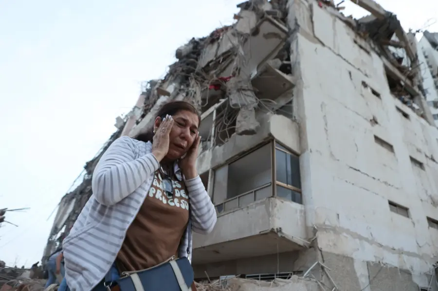 La presidenta de Venezuela, Delcy Rodríguez, visitó parte de la zona destruida en La Guaira.