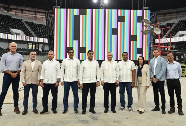 Aldo Leschhorn, Denis Lara, Garibaldy Bautista, Rafael Uribe, Kelvin Cruz, doctor Leonardo Aguilera, José Monegro, Alieska Diaz, Manuel Guerrero, Humberto Henríquez.