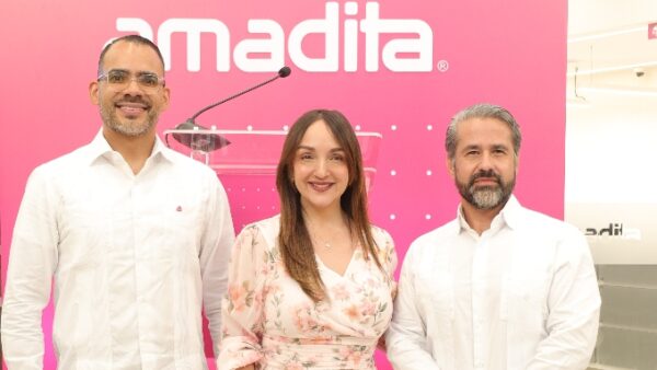 Ramón Grullón, Anny Castellanos y Giancarlo Sanguinetti Durand.
