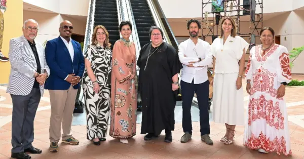 Representantes de la entidad durante la inauguración.