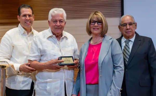 Joaquín Diloné,  Radamés Diloné, Margarita de Vidal y Luis José Vidal.