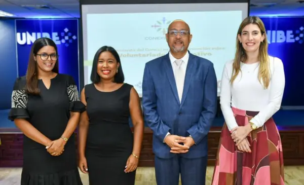 Francelis Beltré, Yasmín Dishmey Marte, Tony Arias Gil y Loraine Amell.