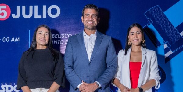 Marlenny Peña, Modesto Reyes y Karla Martín.
