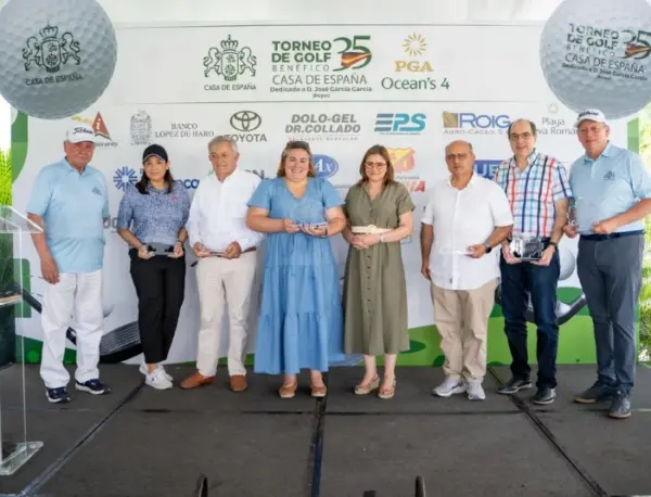 Segundo Rodríguez, Leyky Durán, Belarminio García, Rosaura Rodríguez, Soraya Rodríguez, Manuel Gómez, Joaquín de Ramón y Luis Menicucci.