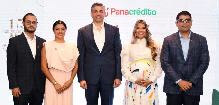 Julián Duque, Catherine López Garzón, Víctor O. Pacheco M., Eva Reynoso y Pablo Marín.