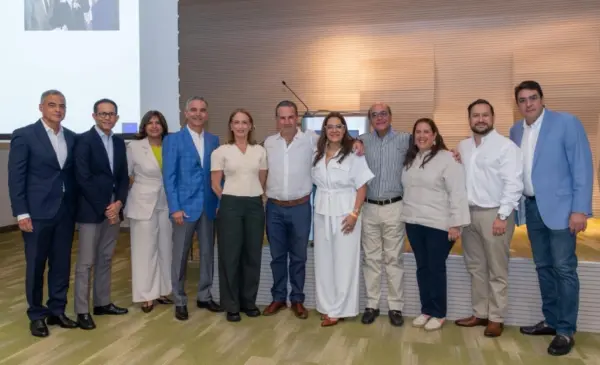 Ejecutivos de las entidades durante el curso.