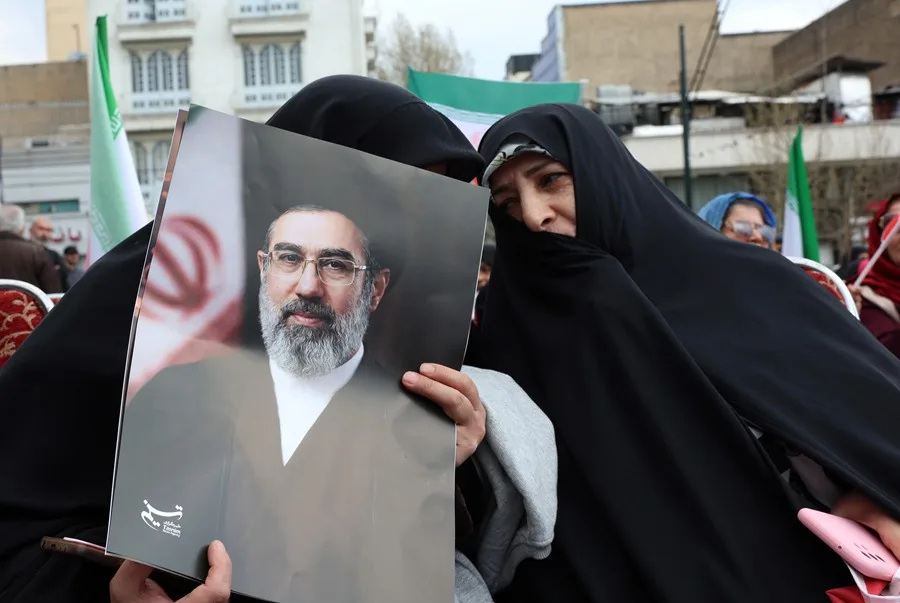 Trump abre la puerta a reunirse con el líder supremo iraní Mojtaba Jameneí