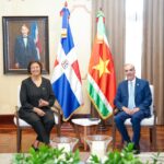 República Dominicana y Surinam fortalecen relaciones con acuerdos en comercio, turismo, educación e inversión