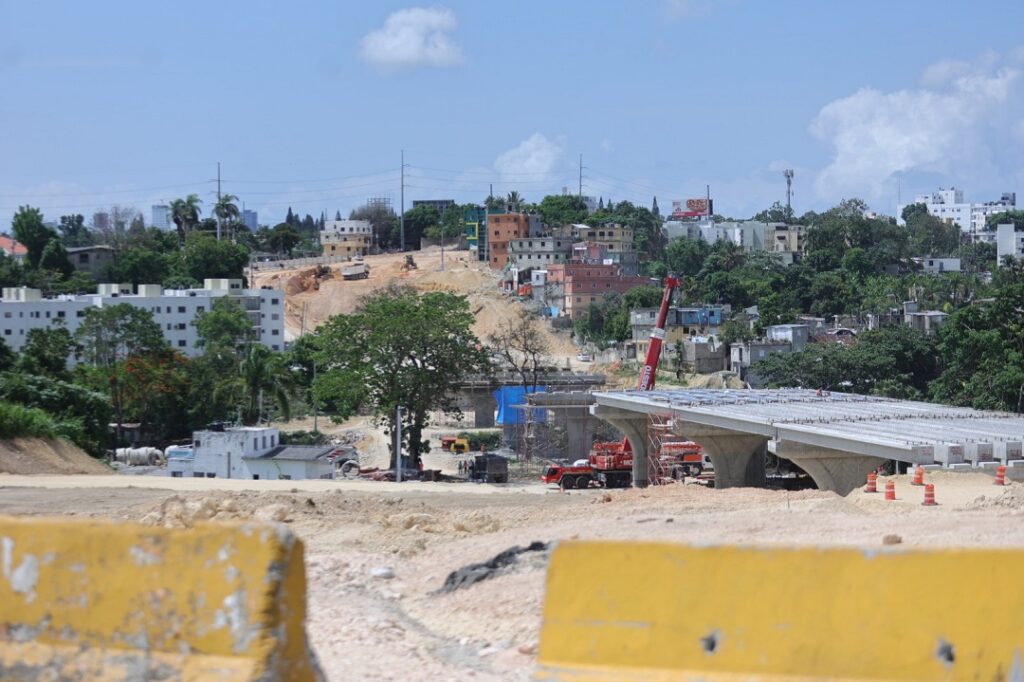 Ampliación de la avenida República de Colombia provoca la desaparición parcial del barrio Cuba
