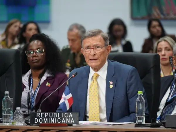 Canciller Roberto Álvarez.
