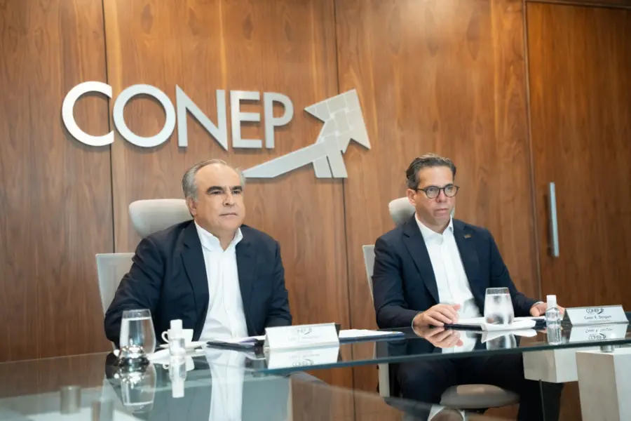 Celso J. Marranzini, presidente del CONEP, y Cesar Dargam, vicepresidene ejecutivo (1)