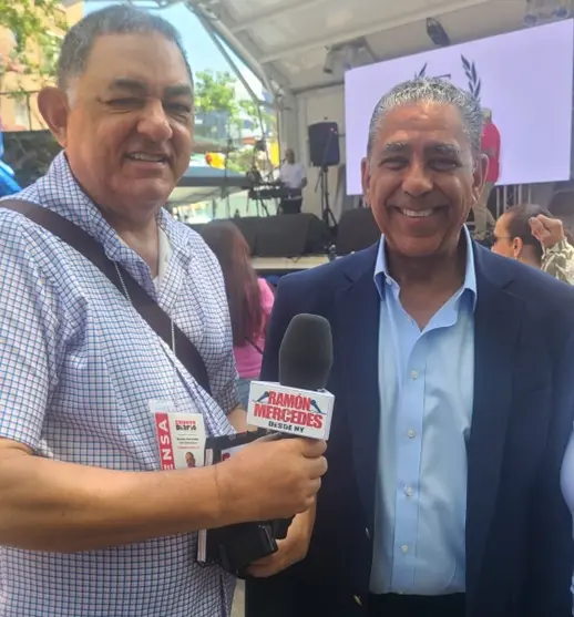 El congresista de origen dominicano Adriano Espaillat