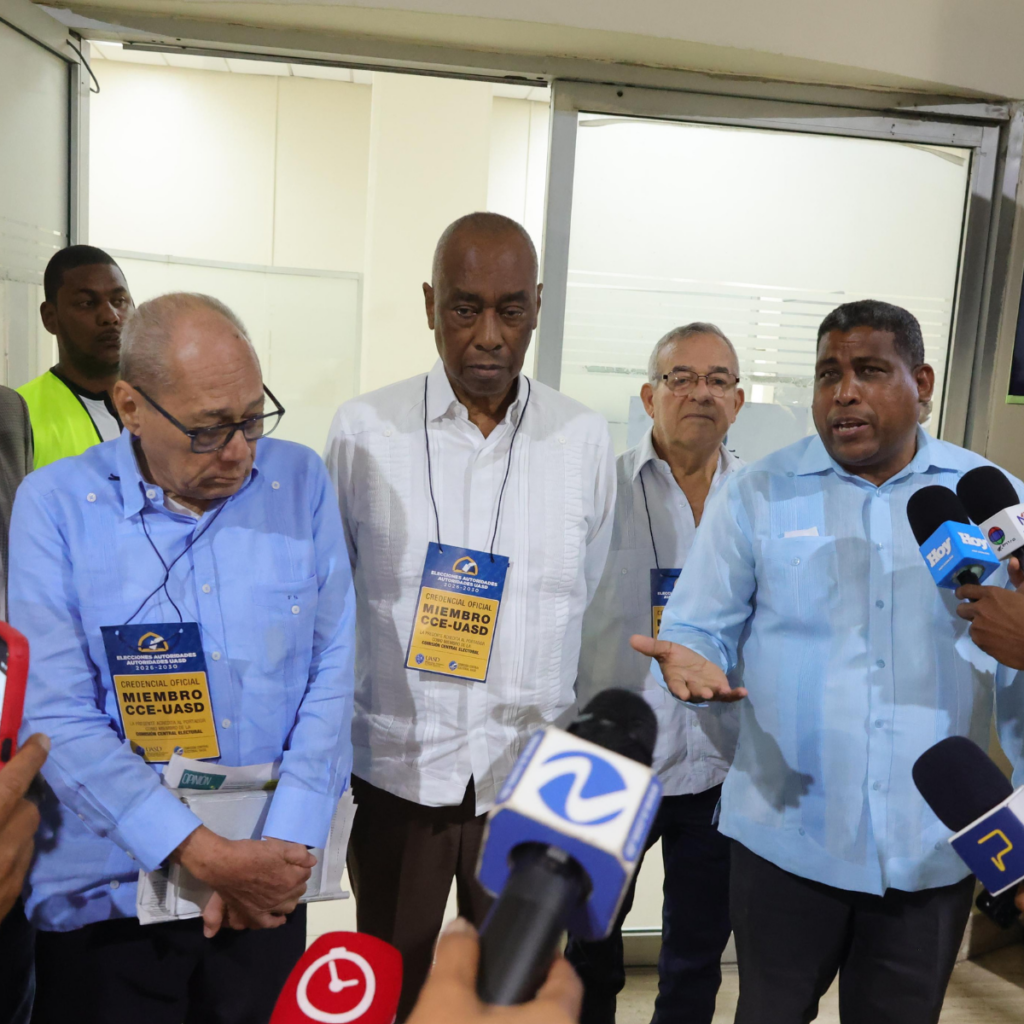 El director de Comunicaciones de la Universidad Autónoma de Santo Domingo, Roberto Tejada