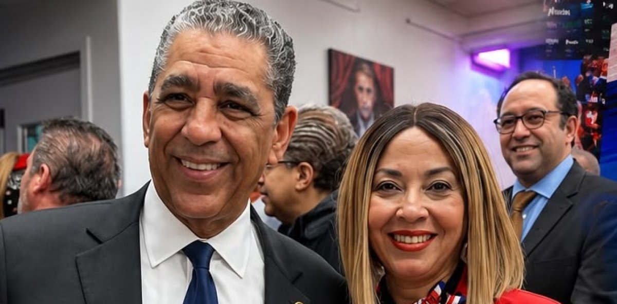 Dirigente comunitaria llama a votar por Adriano Espaillat por su defensa a la diáspora
