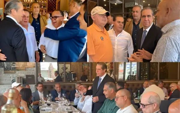 Francisco Javier García junto a la Asociación de Dueños de Supermercados Dominicanos de Nueva York