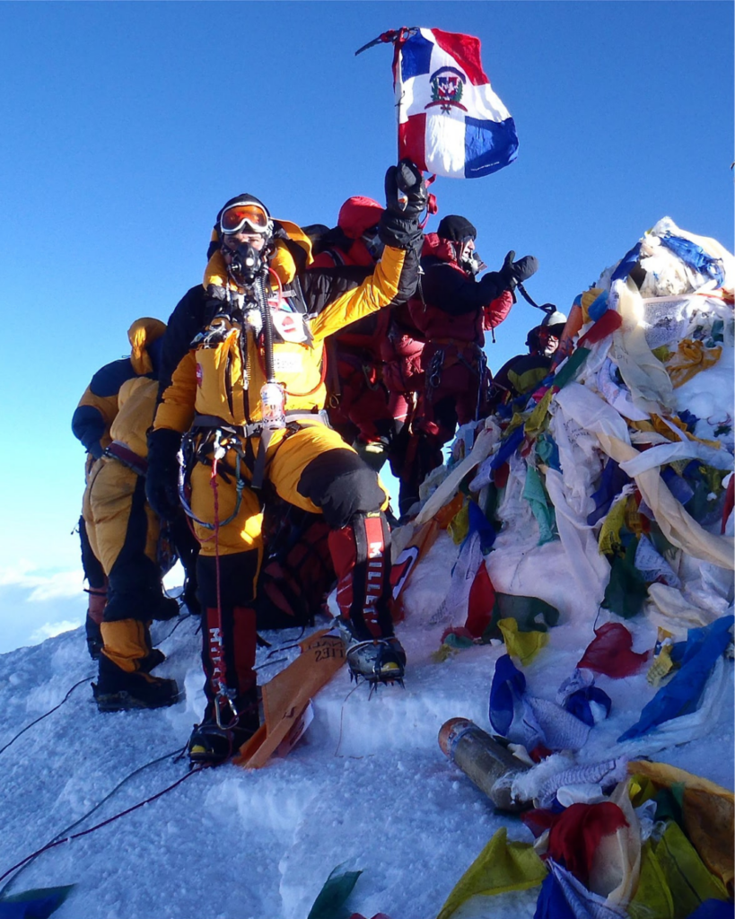 “Hice mi testamento y bauticé a mi hijo”: el lado más humano de la hazaña dominicana en el Everest