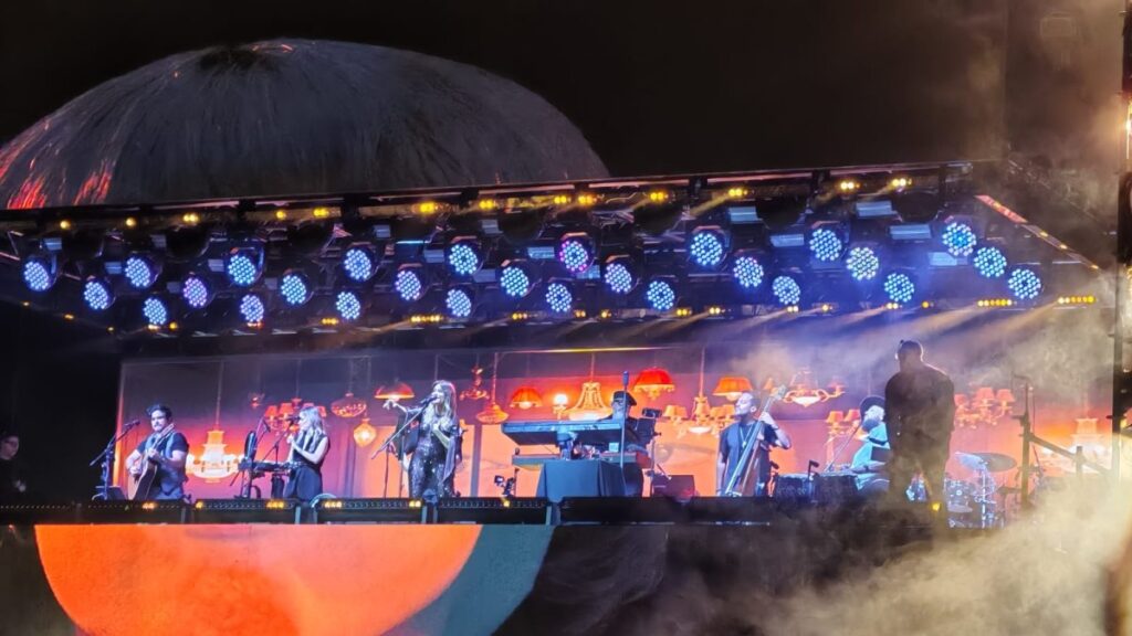 Ni la crisis frena la música: los conciertos siguen llenándose en República Dominicana