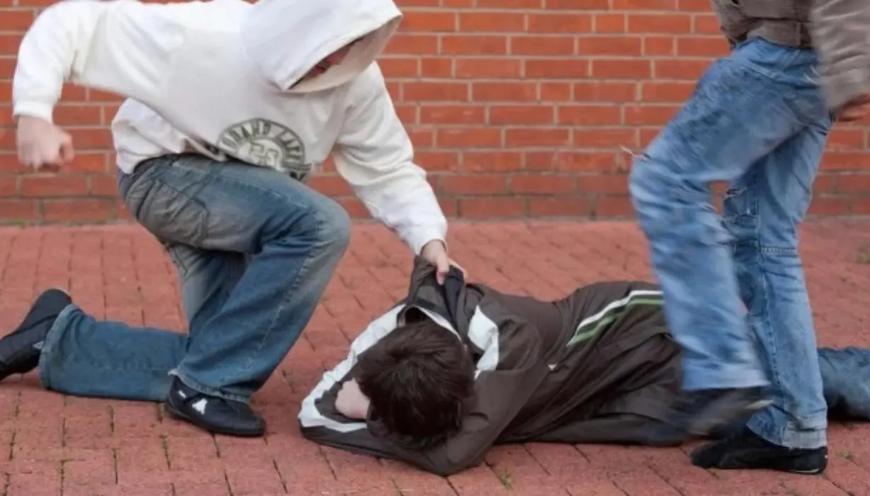 "Atacar primero para sobrevivir": El crudo análisis de un psicólogo sobre por qué crece la violencia juvenil en RD